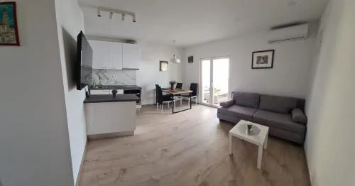 Apartment By the Mall