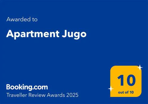 Apartment - free parking in garage , seaview , quiet neighbourhood