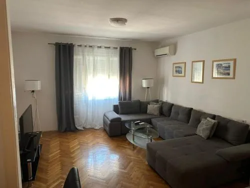 Apartment in center