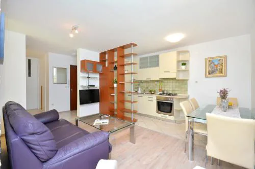 Apartment Tina Split