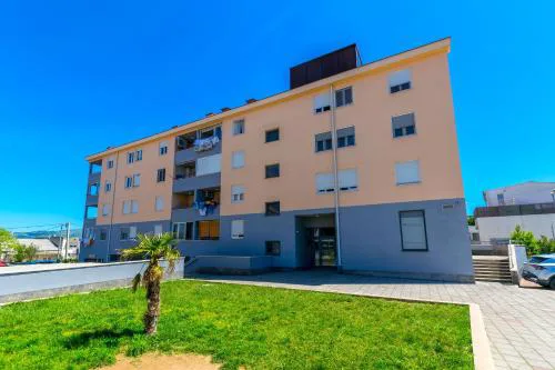 Apartment Tino