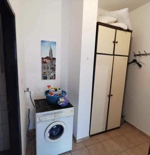 Apartment with garden