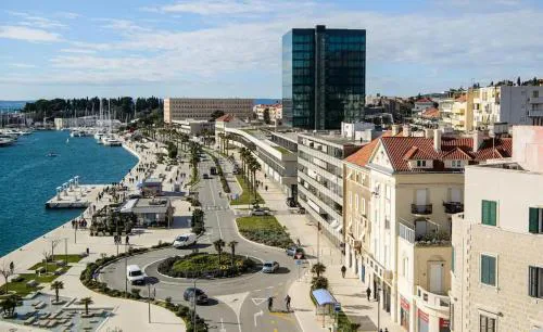 Apartments by the sea Split - 12647