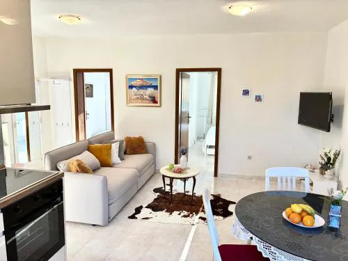 Apartments Golden Beach