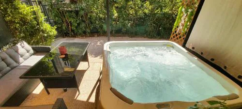 Apartments Johnny Split Croatia with Hot Tub