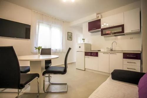 Apartments Lovor