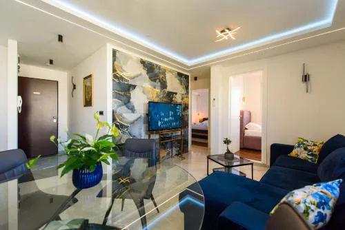 Apricus Apartment