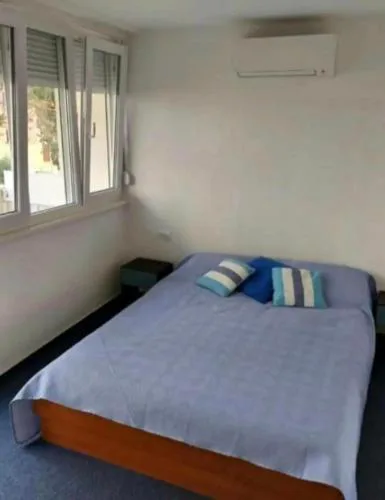 Bruna's place
