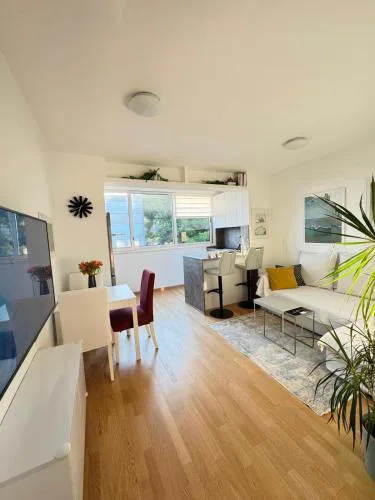 Champion Apartment
