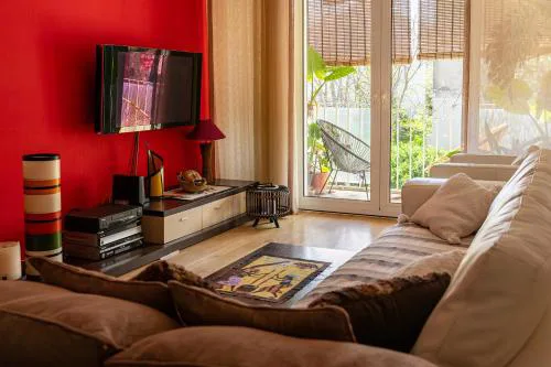 Comfort family apartment with balcony and sea view