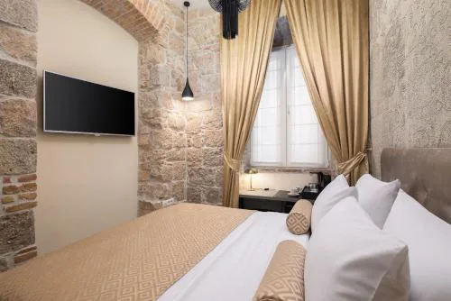 Design rooms ANIMA MUNDI CityCentre right next to Diocletian's Palace