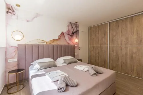 Diamond Luxury Rooms