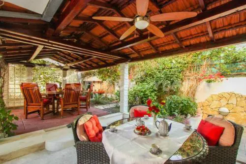 Duplex 3 rooms apartment with garden and garage near to beach