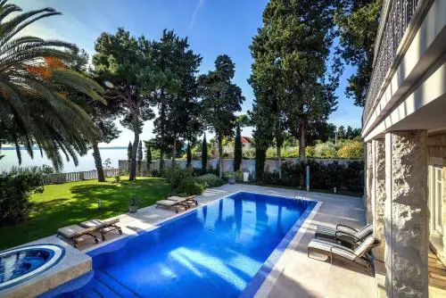 Exclusive Seafront Villa 5 Bedrooms Villa Mestro Outdoor Pool Magical Sea Views Split