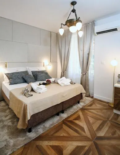 Garden Luxury Rooms