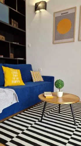 Happy Place Apartment