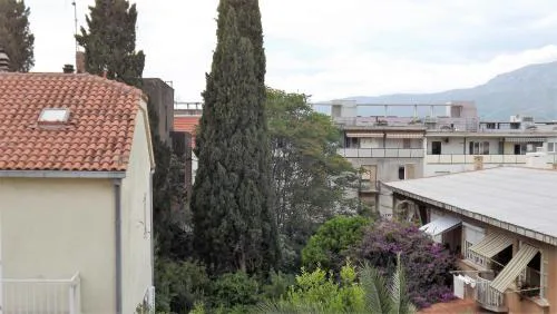 Holiday Apartment 5