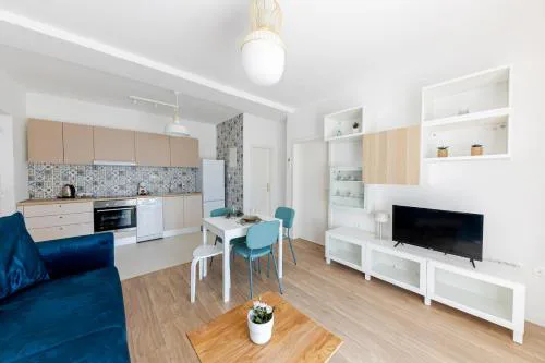 House Niko T with 6 apartments