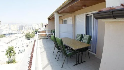 Inviting Apartment 14 sleeps 3 guests
