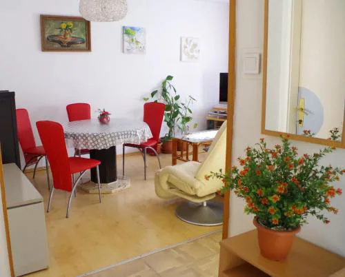 Kolma center apartment with balcony