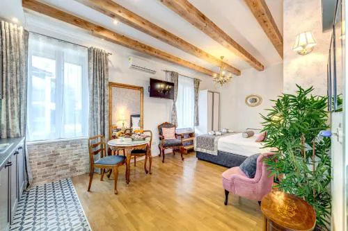 Le Monde Luxury Accommodation