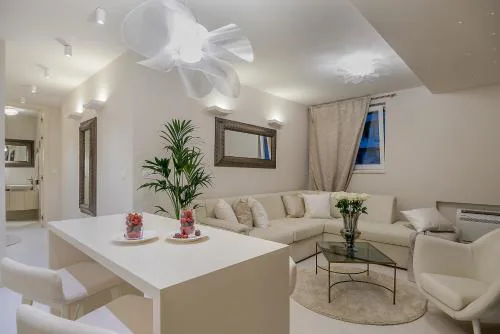 LevelUp Apartment Split