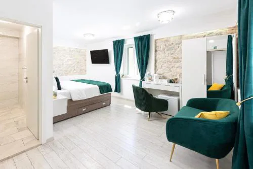 Lions Luxury Rooms