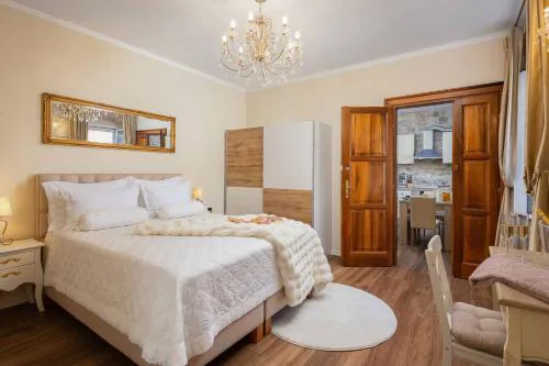 Luxury Rooms & Apartment - Riva & Sea View in Diocletian Palace Split