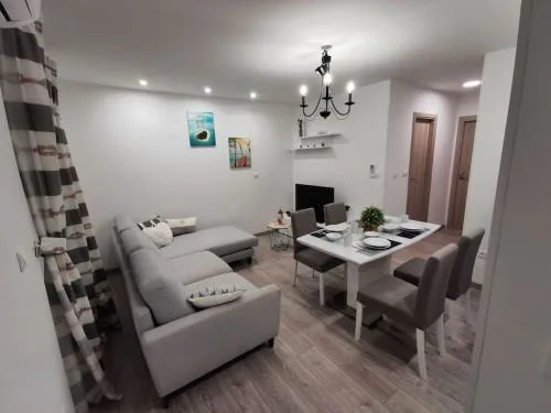 Maris apartment-Balcony with view and Free parking
