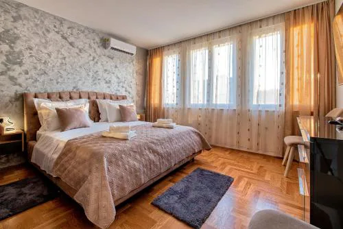 NEW! Luxury Apartment Dona