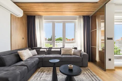 New! Old town Luxury Apartment Ina