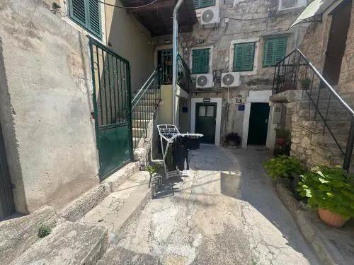 Prime Location - City Center 1BDR Apartment