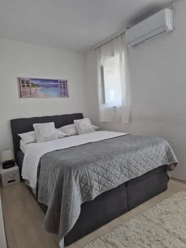 Room near the center