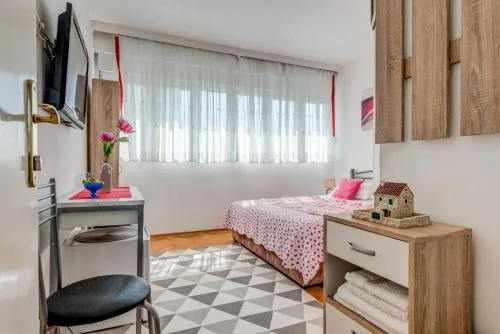 Rooms Alijev