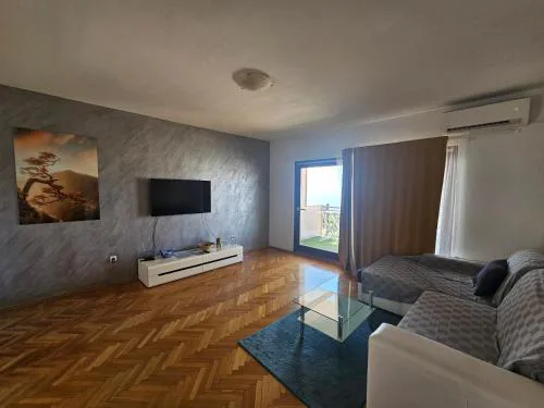 Sea view apartment