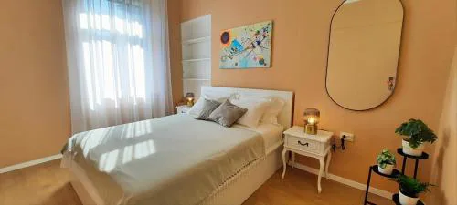 Spacious Apartment Near Old Town