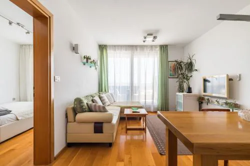 Split-Luxury apartment Žnjan beach