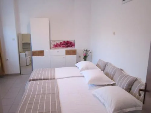 Studio Apartman Toni