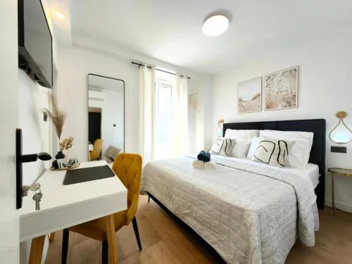 Studio & rooms Fjok
