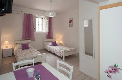 Summer Bay Apartments