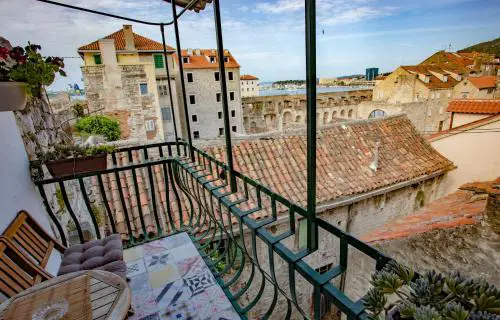 The Heart of Palace Apartment