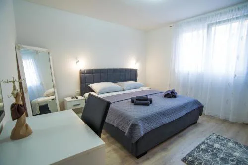 Too Sweet Apartment 1