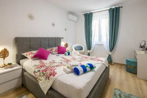 Top Location Beach & Downtown Apartment Park