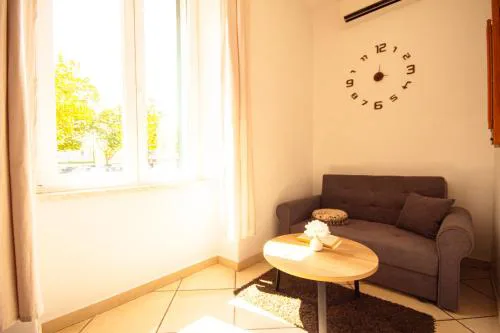 Très Jolie central apartment near Theatre & Beach