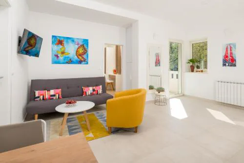 Urban Chic LUXE apartments near Beach Bačvice & CENTRE