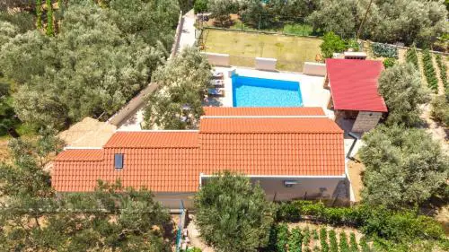 Villa Hilltop View - Split by Villas Guide