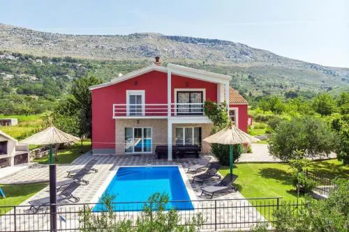 Family friendly house with a swimming pool Srinjine, Split - 23950