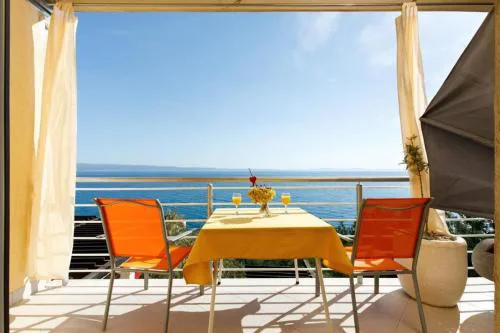 Nice apartment with a sea view