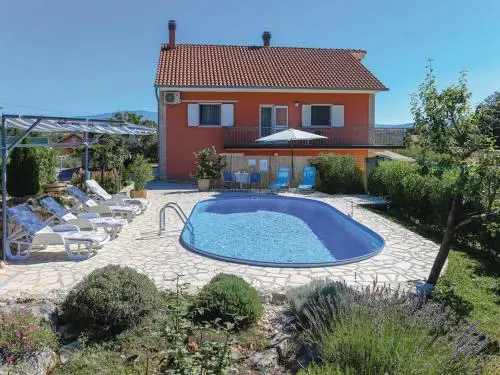 Family-friendly apartments with swimming pool Vojnic Sinjski, Zagora - 22835
