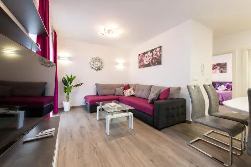 APARTMAN TOMY